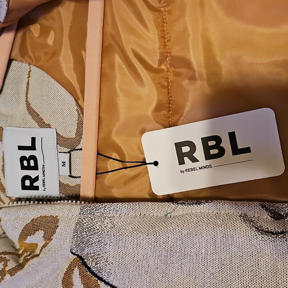 Not Available - Picture 11 of 12